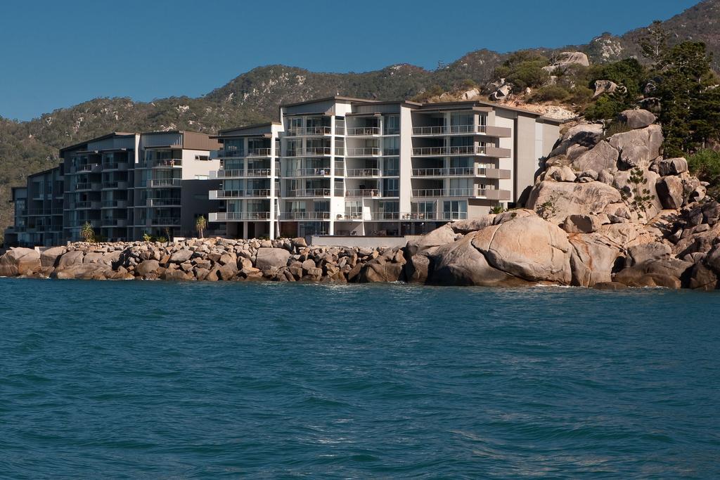 Appartement Penthouse On Bright Point à Nelly Bay Extérieur photo