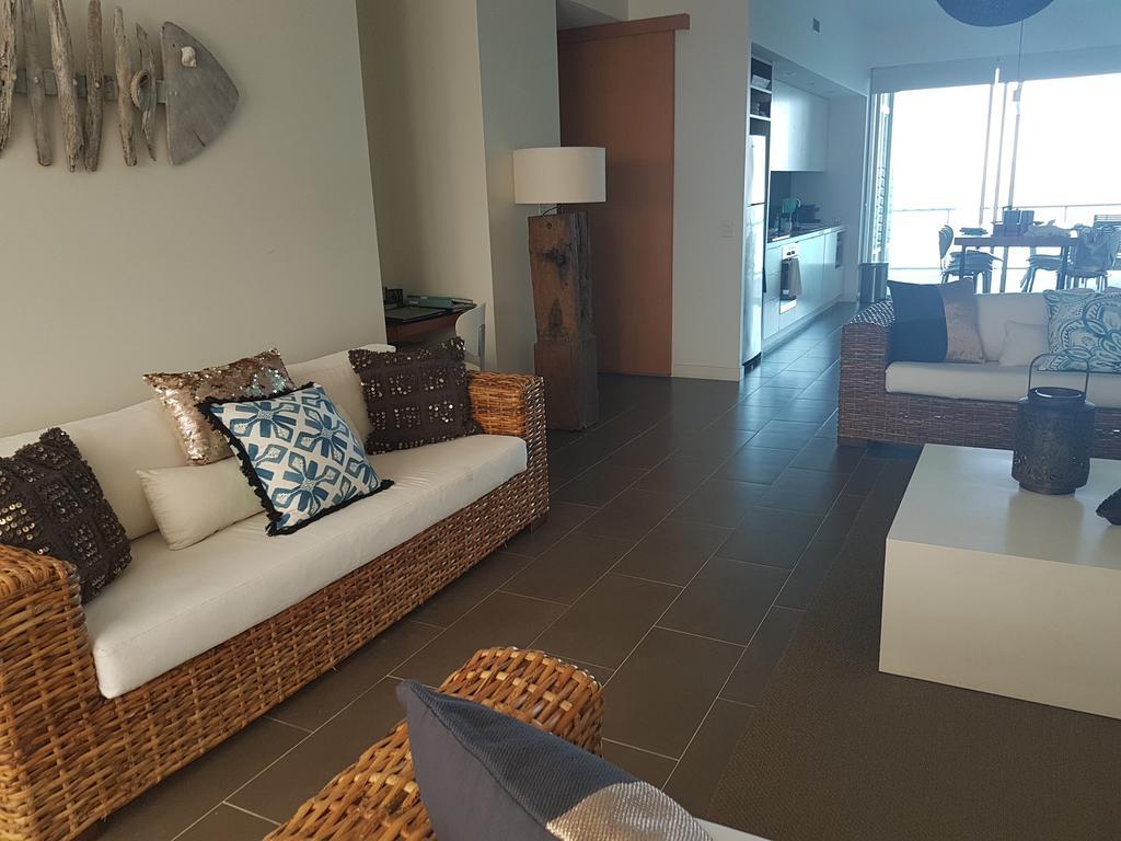 Appartement Penthouse On Bright Point à Nelly Bay Extérieur photo